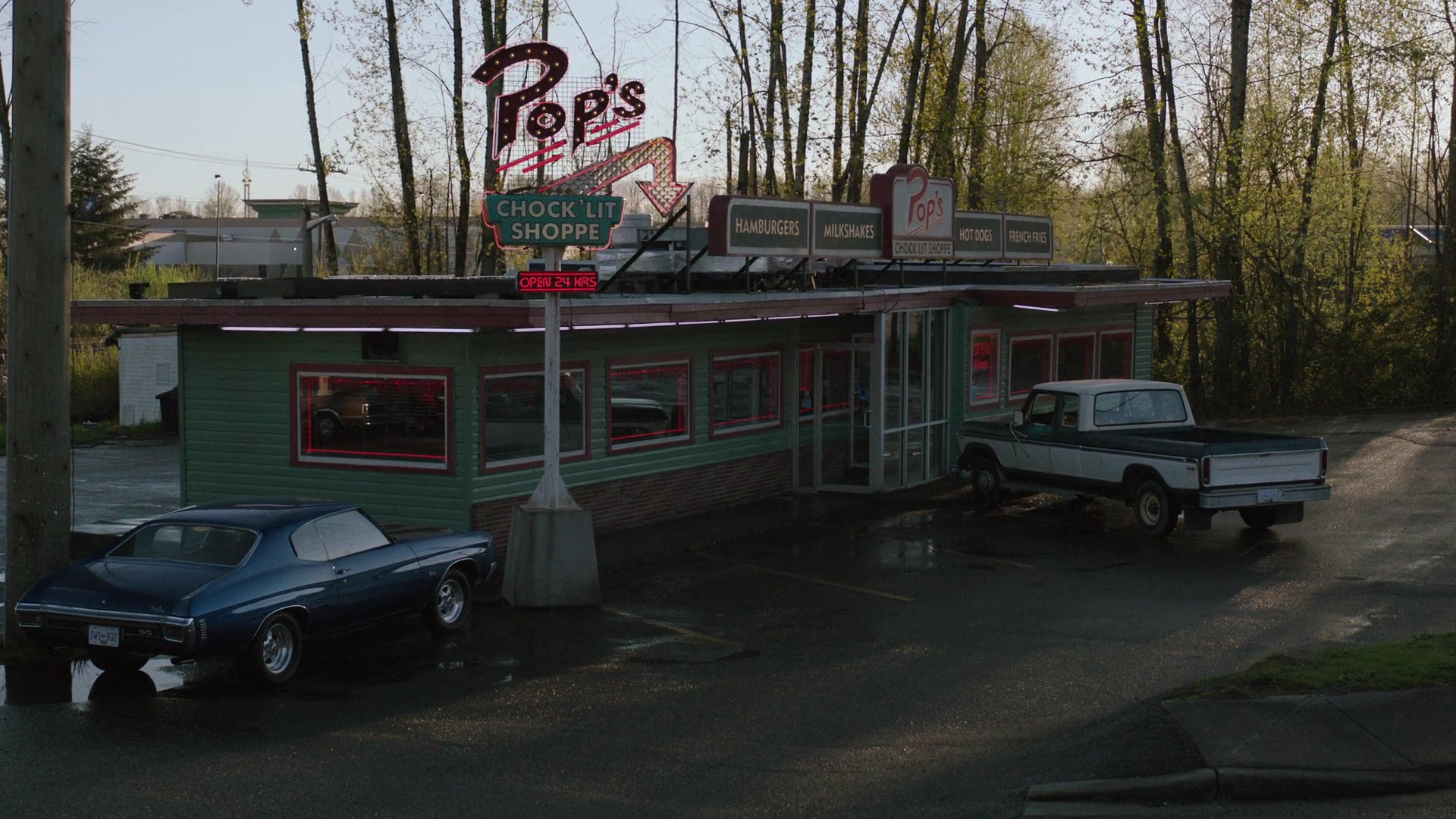 Pop's Chock'lit Shoppe Riverdale Wiki FANDOM powered by Wikia