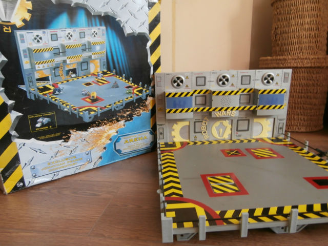 robot wars arena toy