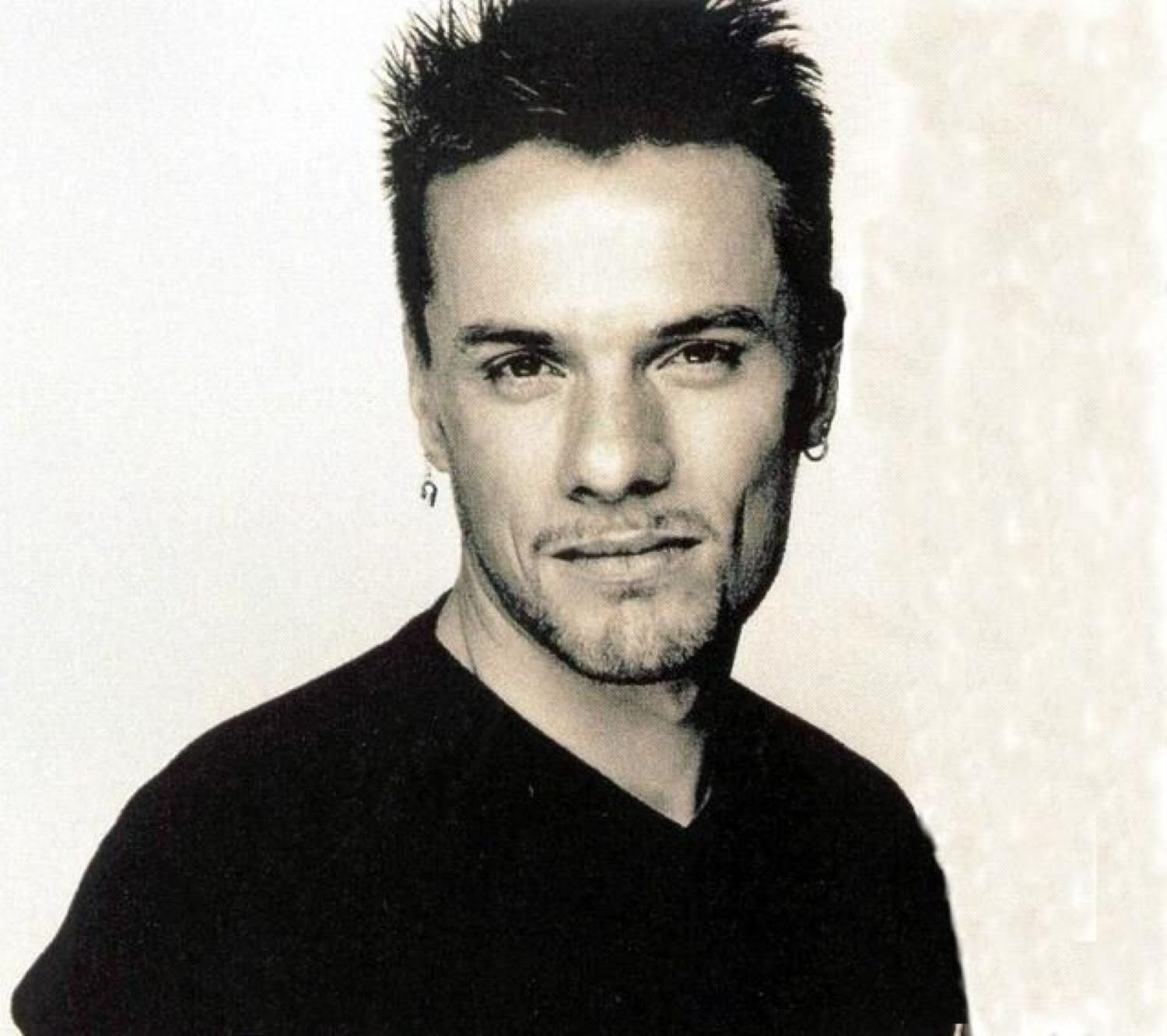 Ларри маллен. Барабанщик u2. Larry Mullen Jr.. Ударник u2.