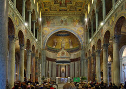 Sant'Agnese fuori le mura interior