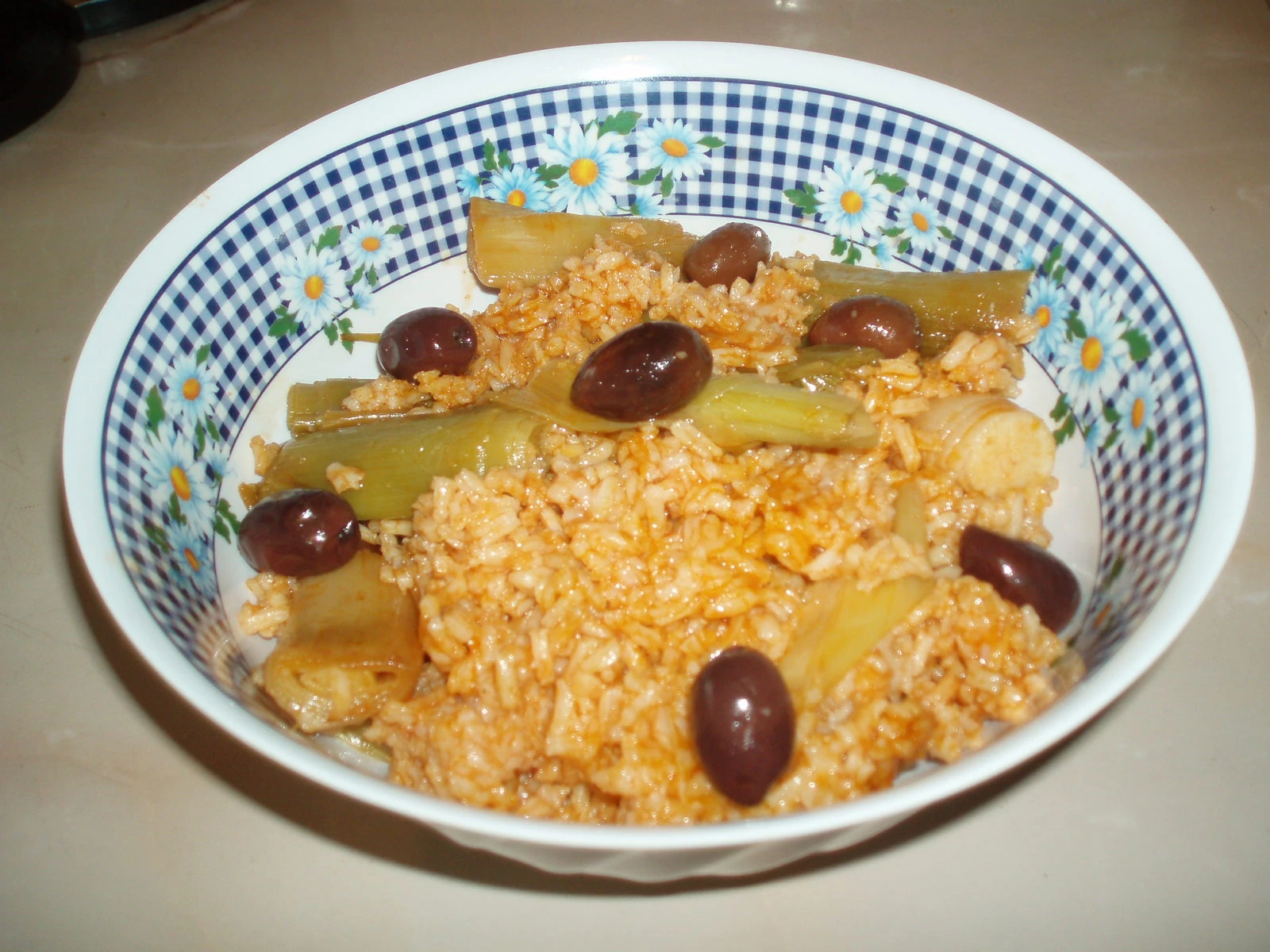 Leek Pilaf Romanian Recipes Wiki FANDOM powered by Wikia