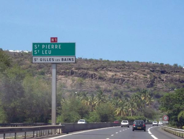 Route nationale française 1a (974) WikiSara FANDOM powered by Wikia