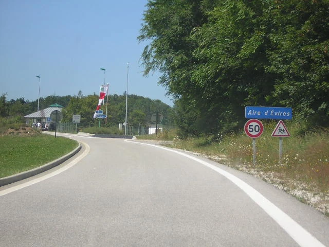 Aire D'autoroute Accessible Dans Les 2 Sens