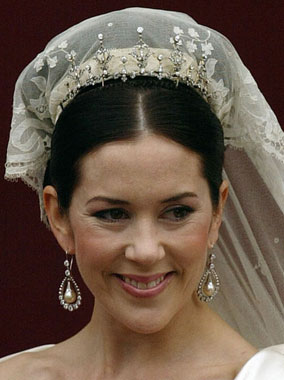 Image result for mary denmark wedding earrings