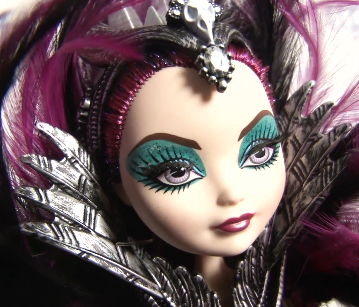 Raven Queen, The Evil Queen | Royal & Rebel Pedia Wiki | FANDOM powered ...