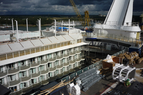 Allure-of-the-Seas-Shipyard-Top-Deck