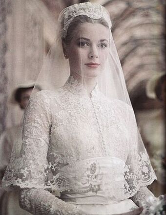 Furst V Monaco Hochzeit Mit Grace Kelly Steckt Seinerfrau Den
