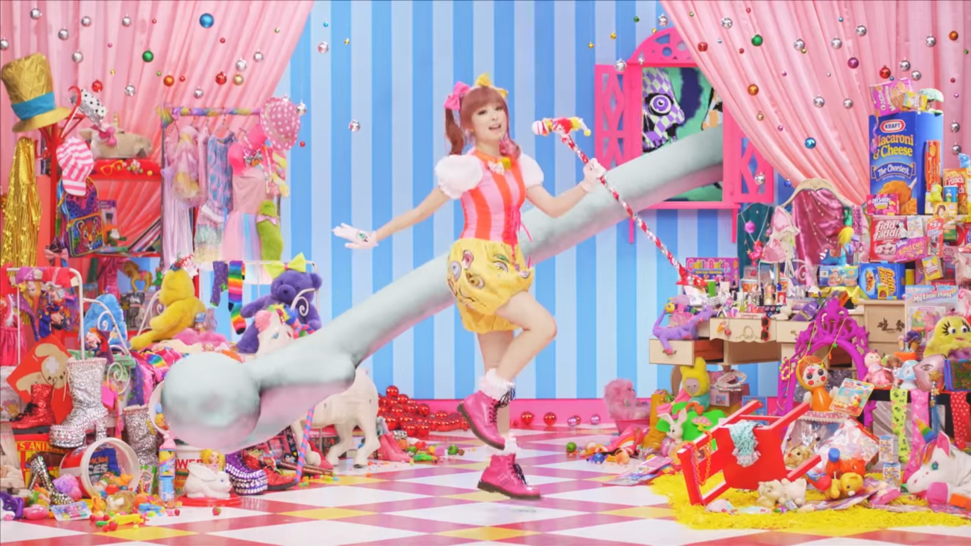 きゃりーぱみゅぱみゅ Ponponpon Kyary Pamyu Pamyu Ponponpon Youtube Wiki Fandom