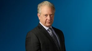 Cyrus Beene (7 KB) Cyrus Beene