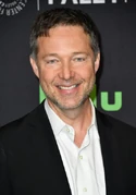 George Newbern (49 KB) George Newbern