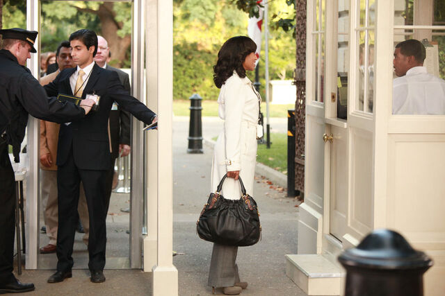 File:1x07 - Olivia Pope 03.jpg