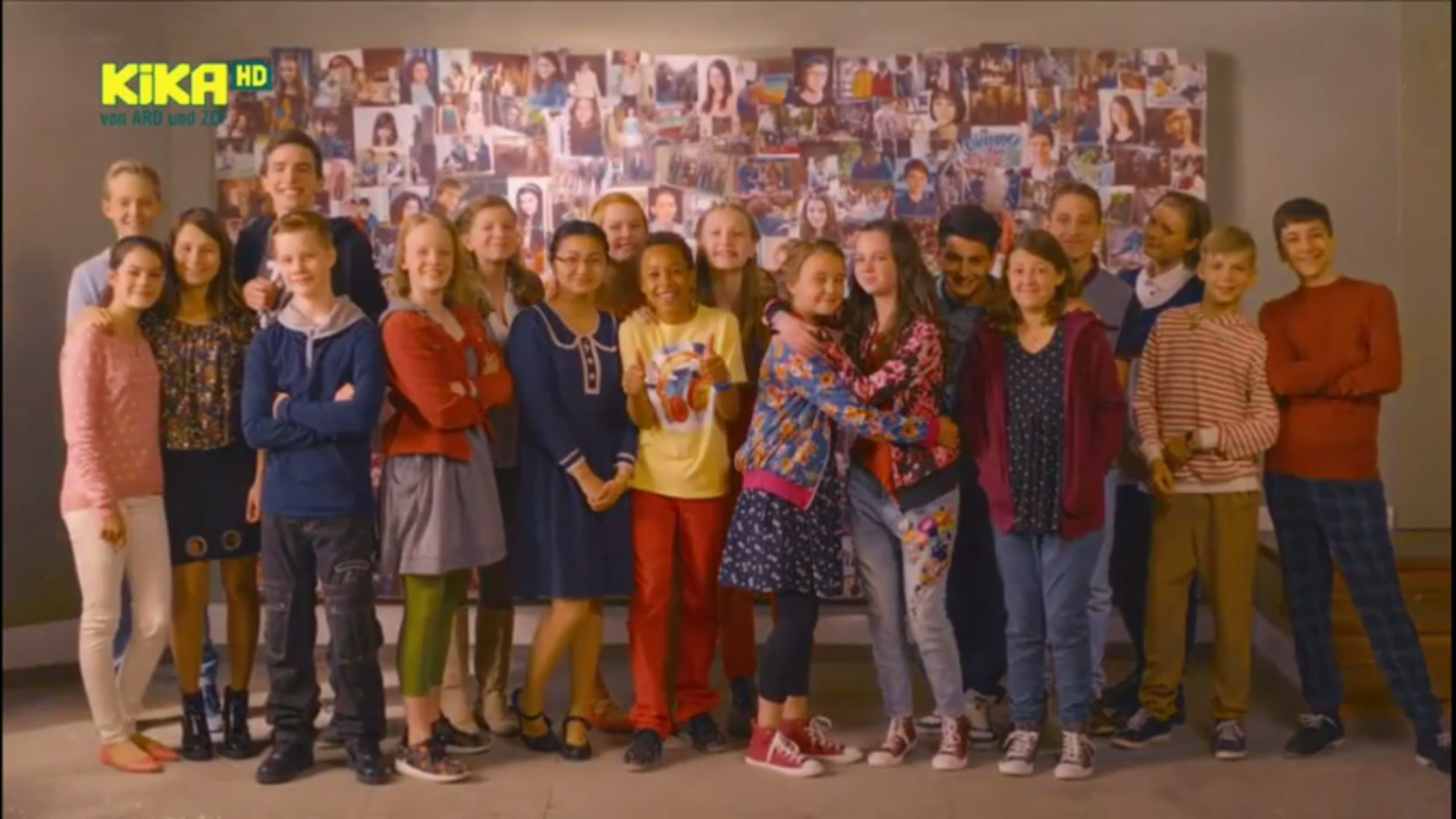 Bild - Gruppenbild alle Darsteller S20.png | Schloss Einstein Wiki | FANDOM powered by Wikia