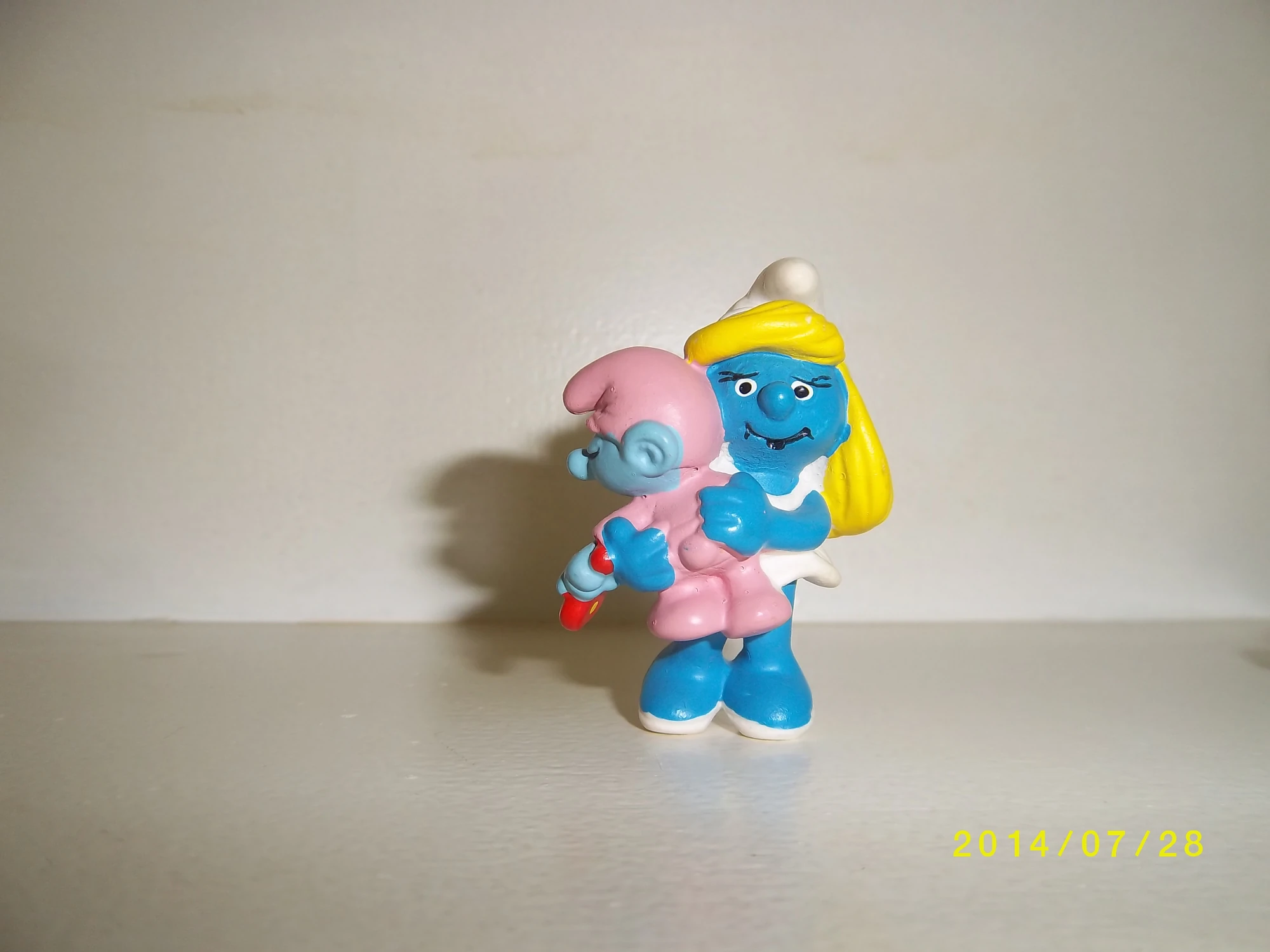 2.0192 Schlumpfinchen mit Baby Schlumpf Wiki FANDOM