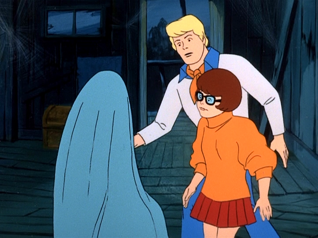 Image - Daphne hidden by a sheet on the River Queen.png | Scoobypedia ...