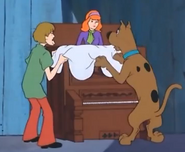 Kidnapping Daphne Blake Scoobypedia Fandom