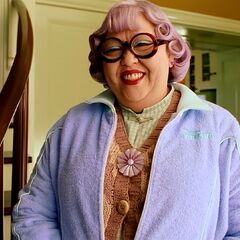 Mrs. Kwan | Scratchpad II Wiki | FANDOM powered by Wikia
