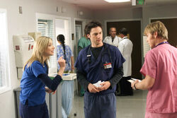 2x18 Elliot and Paul argue