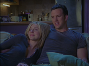 4x24 Elliot Jake on couch