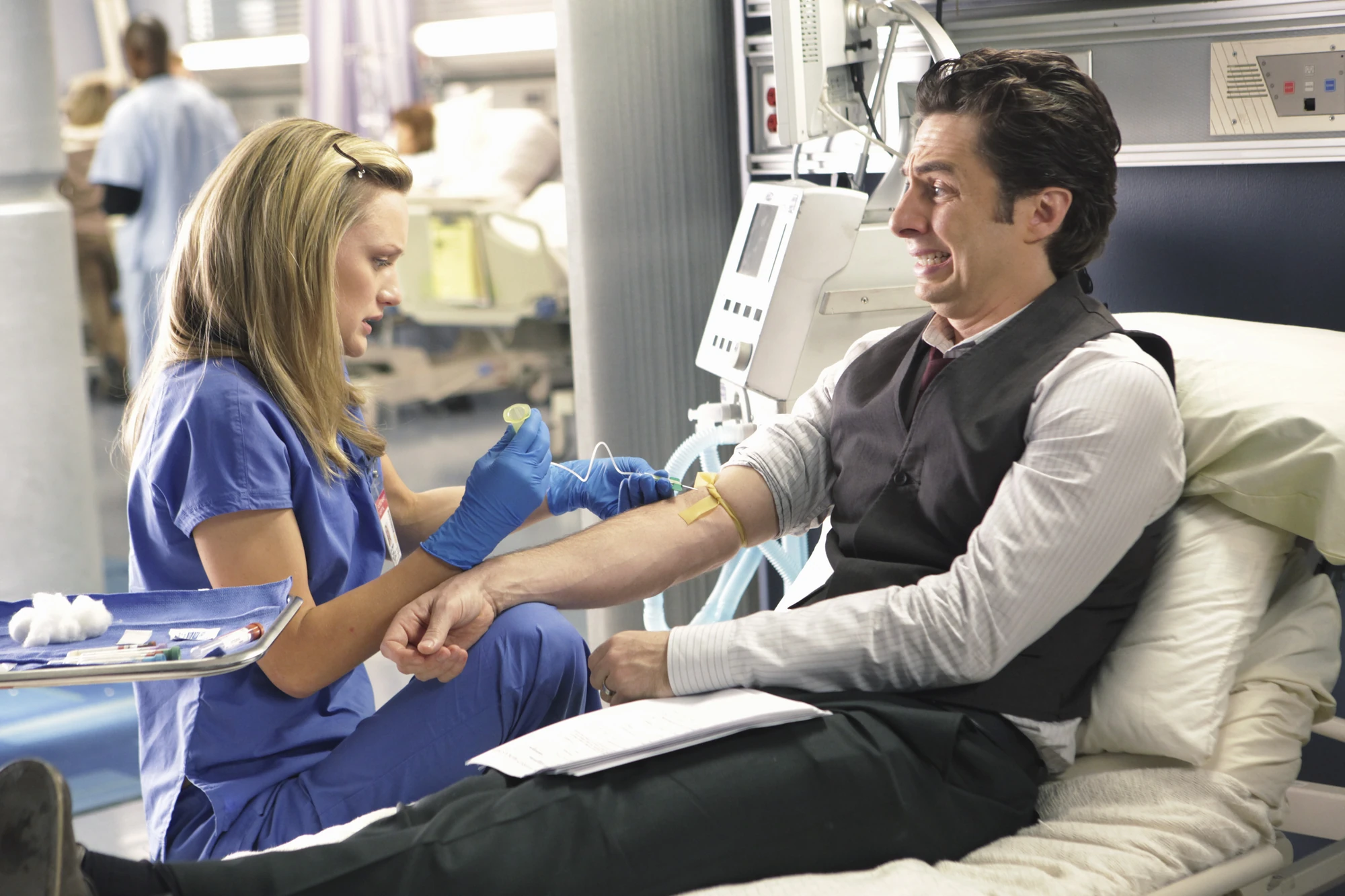 Image 9x5 Lucy taking blood sample from JD.jpg Scrubs Wiki FANDOM