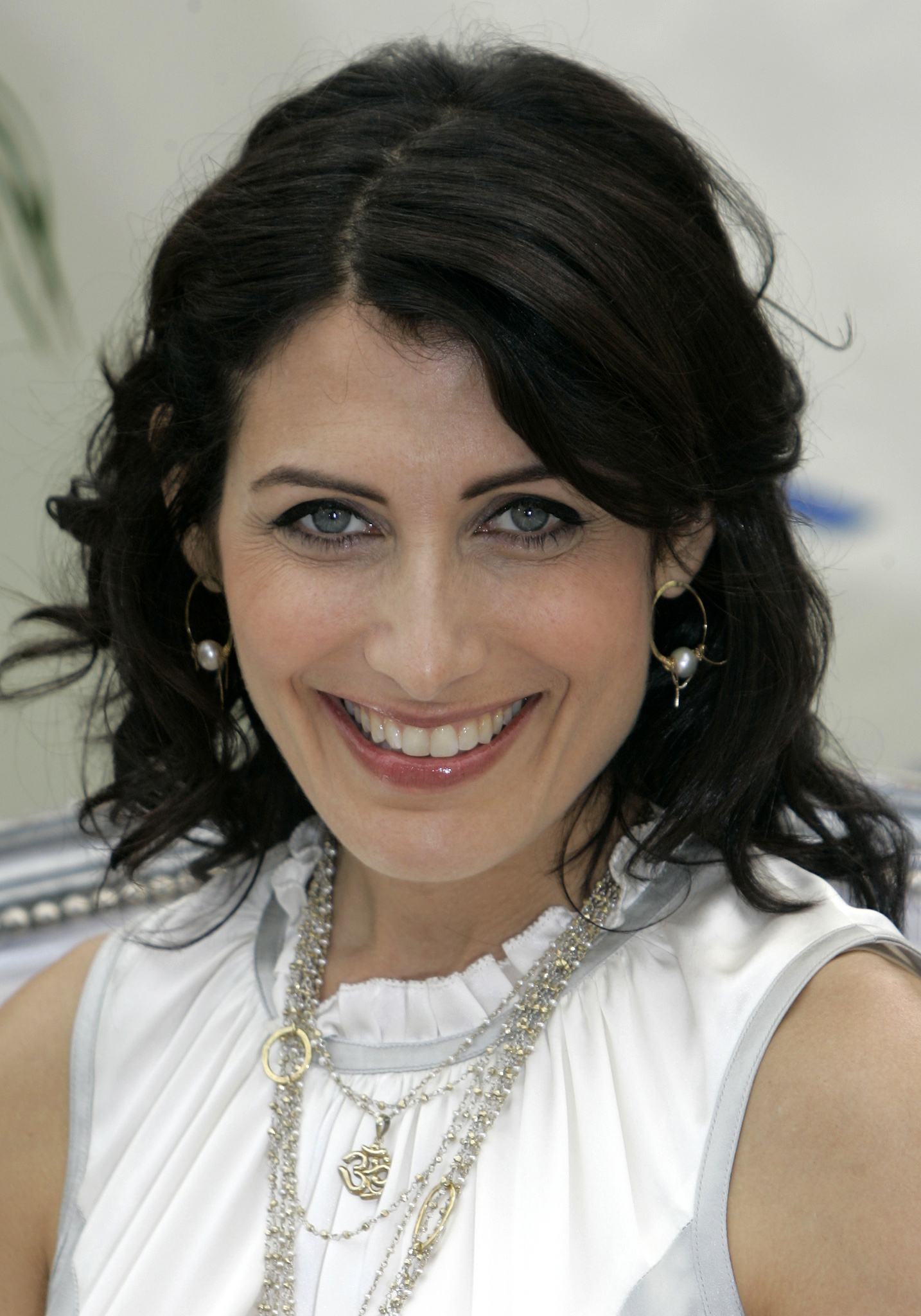 When Did House Start Dating Cuddy - Lisa Cuddy
