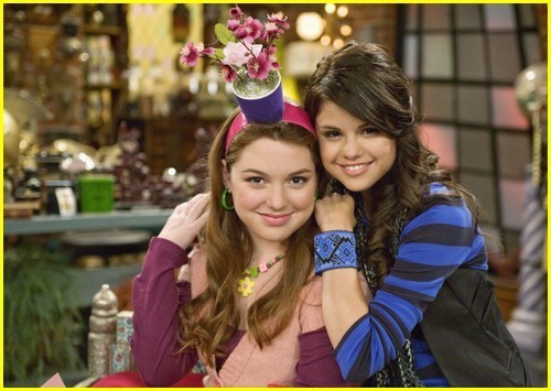 image alex harper wizards of waverly place 19211918 500 355 jpg