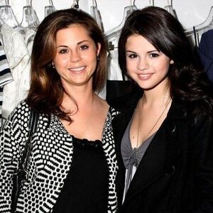Mandy Teefey Selena Gomez Wiki Fandom
