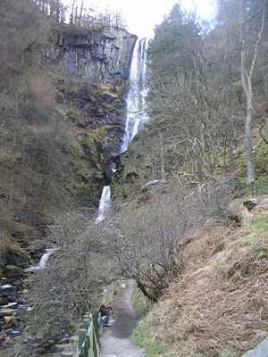 300px-Pistyll Rhaeadr