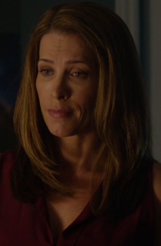 Datei:Elaine lewis.png