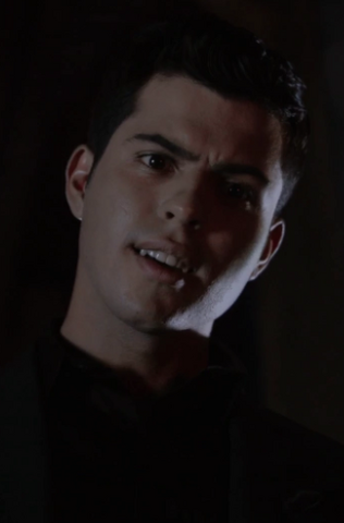 Datei:Raphael santiago.png
