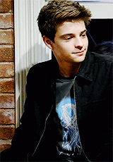 Tumblr oag9fuSGlZ1qhrh9to9 250