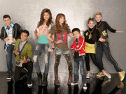 Shake-it-up-cast1