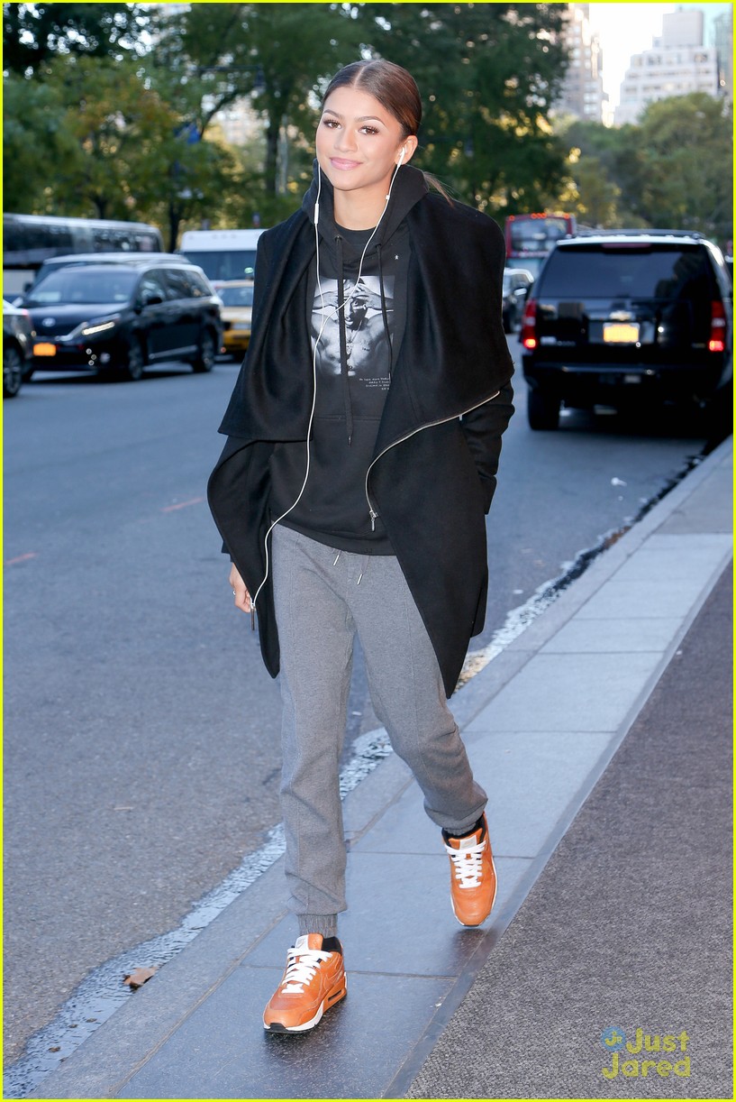 zendaya kc undercover