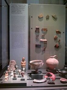 Vessels and figurines from Troy