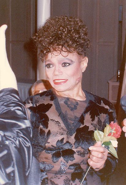 eartha kitt simpsons wiki fandom powered by wikia eartha kitt simpsons wiki fandom powered by wikia