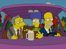 Moe cerveja homer dirigindo