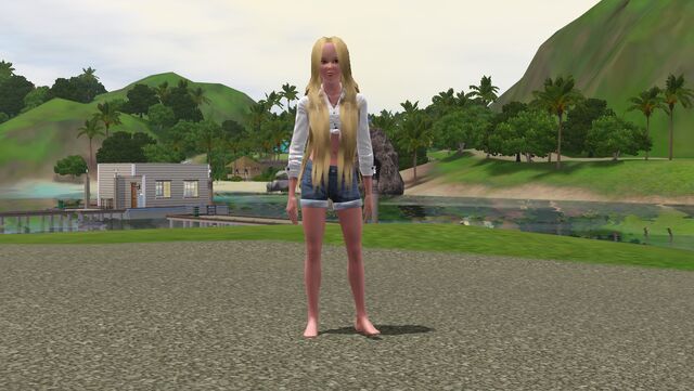 File:Pearl with stolen clothes.jpg
