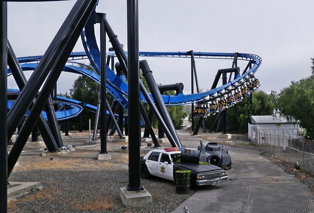 Batman The Ride Six Flags Magic Mountain Six Flags Wiki Fandom - crazy coaster six flags roblox