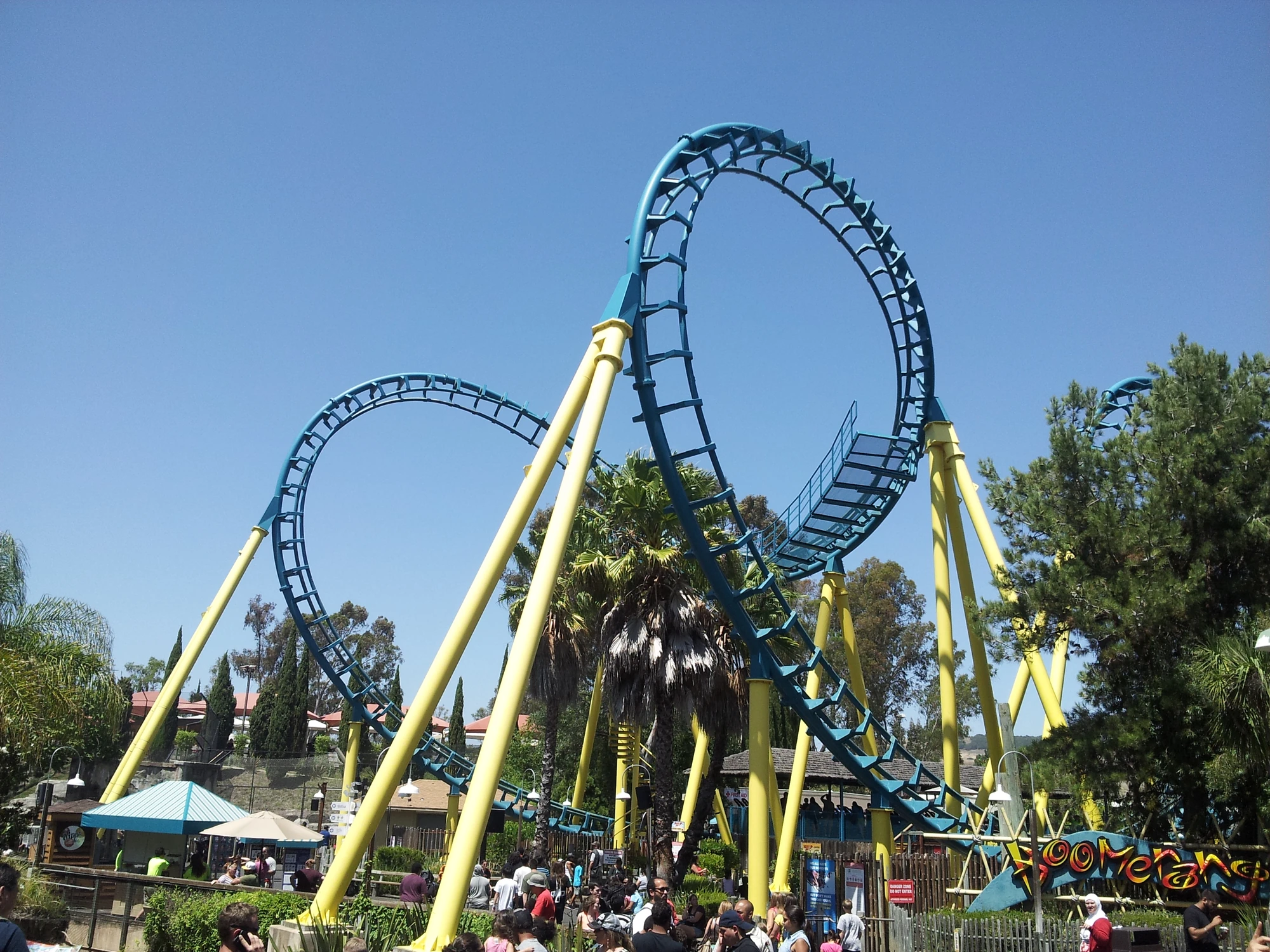 Boomerang Coast to Coaster Six Flags Wiki Fandom