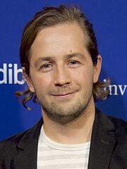 Michael Angarano 2017