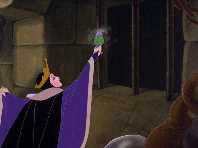 File:Snow-white-disneyscreencaps.com-5786.jpg