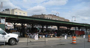File-FrenchMarketShedVenders2