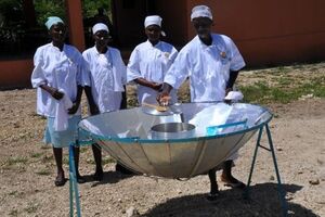 World Central Kitchen new parabolic solar cooker, 12-28-13