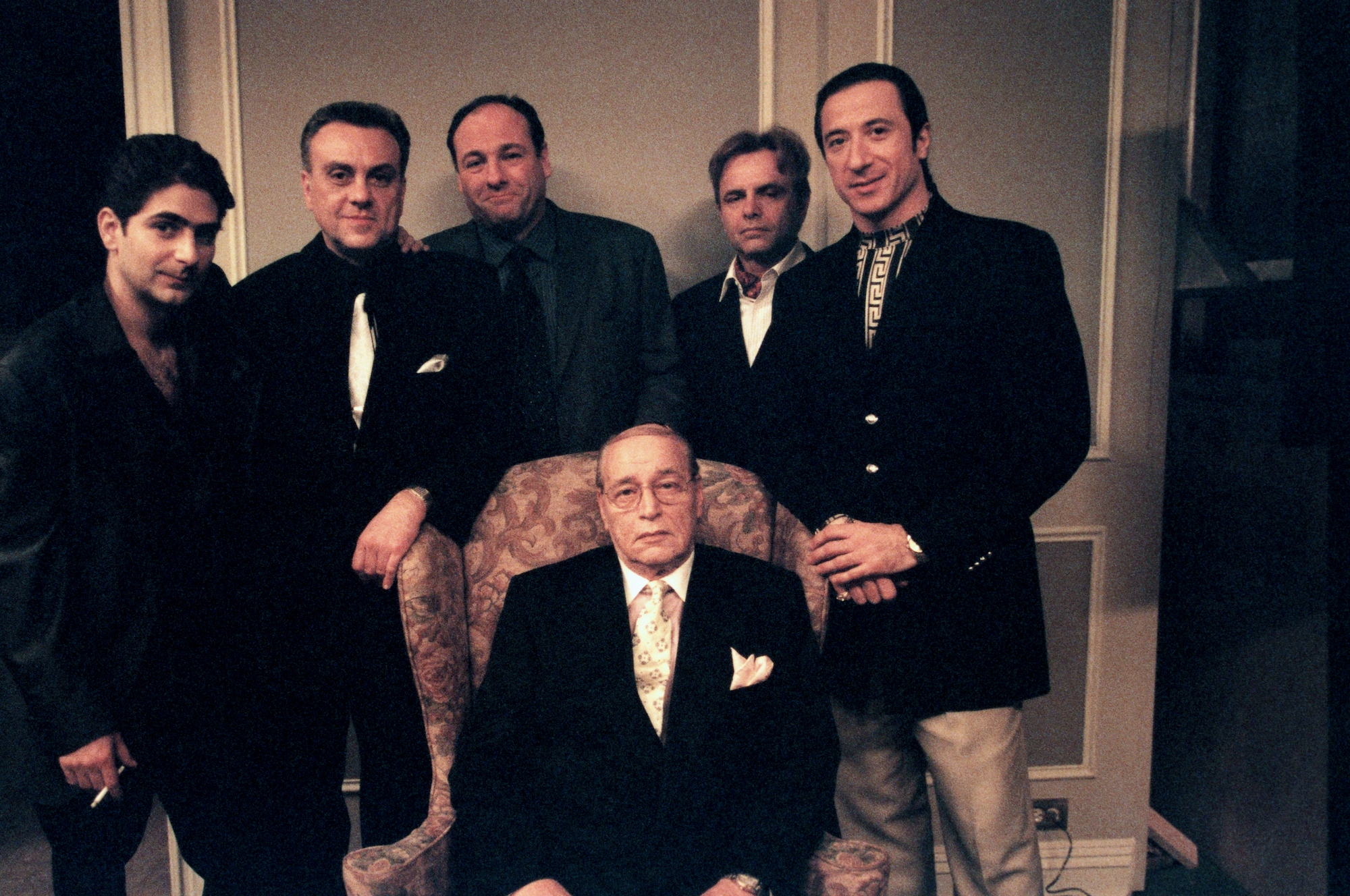 -home-hbo-www-uploads-dimension-500x375-the sopranos s401 for all debts public and private 11211 65