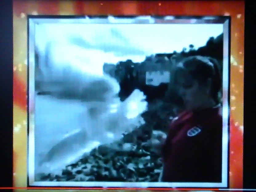 Sound Ideas, CARTOON, AIRPLANE PROP PLANE DIVE AND SWOOP BY/Image