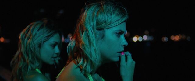 File:Springbreakers-4212.jpg