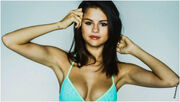 Selena-gomez-Spring-breakers-2013-selena-gomez-34921286-2000-1130