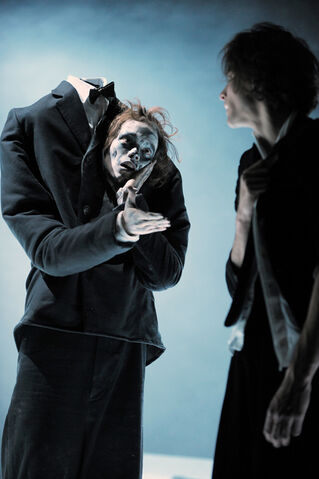 File:Headless.jpg