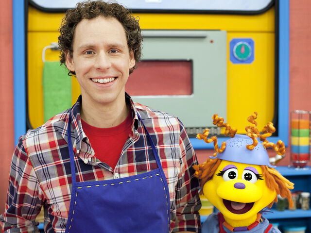 File:Cast-of-noodle-and-doodle-3.jpg