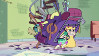 S2E28 Weapons rip through Star Butterfly's backpack