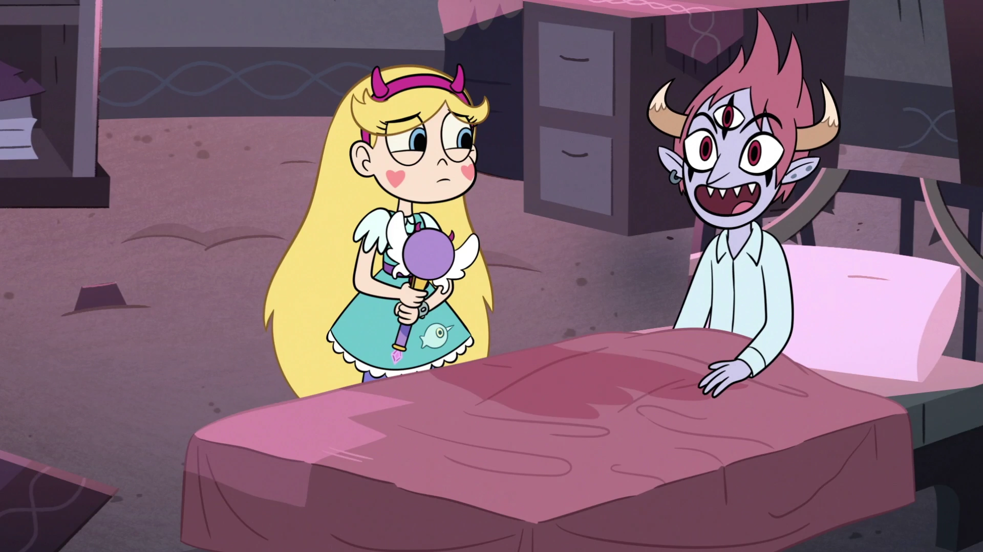 Imagen S3E12 Tom Lucitor 'in tremendous pain!'.png Star vs. las